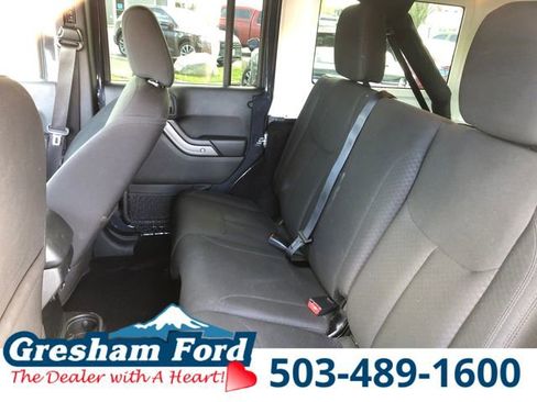 Used 2017 Jeep Wrangler Unlimited Sport w/ Max Tow Package AWD/4WD image 36