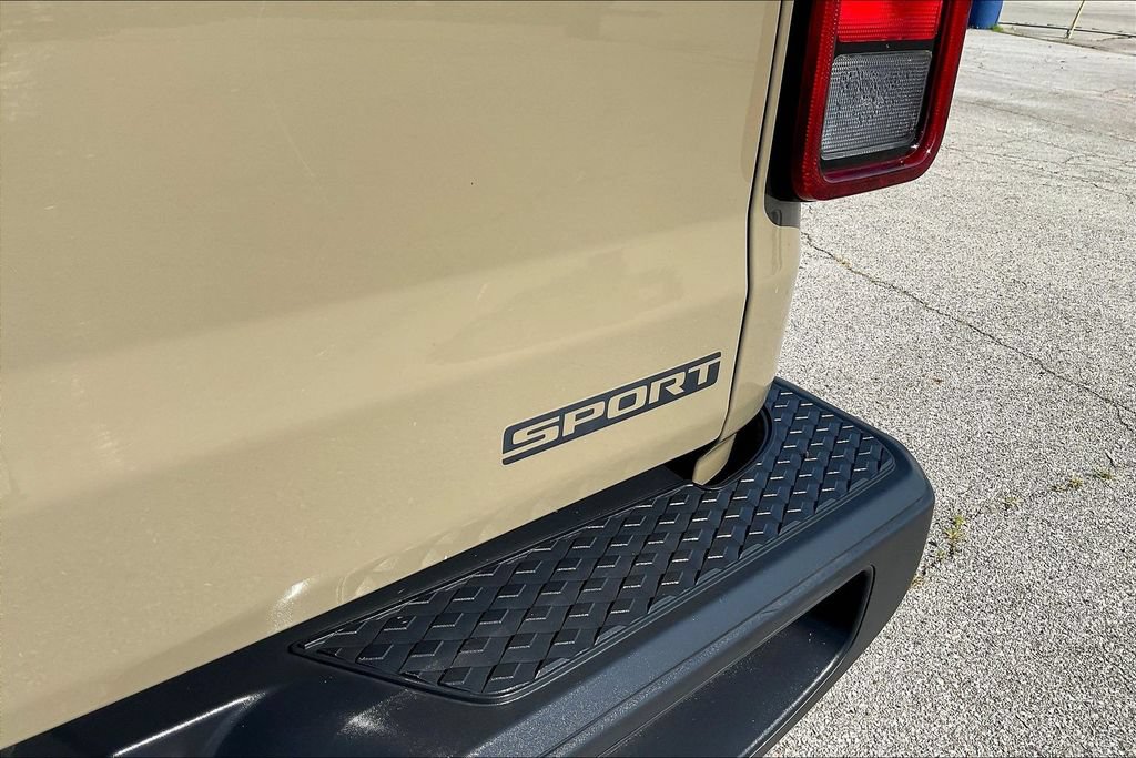 Used 2020 Jeep Gladiator Sport AWD/4WD image 28