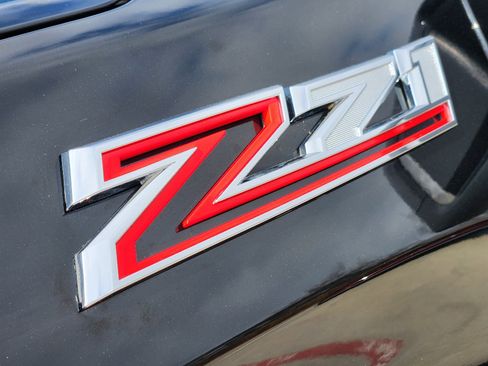 Used 2021 Chevrolet Silverado 1500 LT Trail Boss w/ Convenience Package II image 12