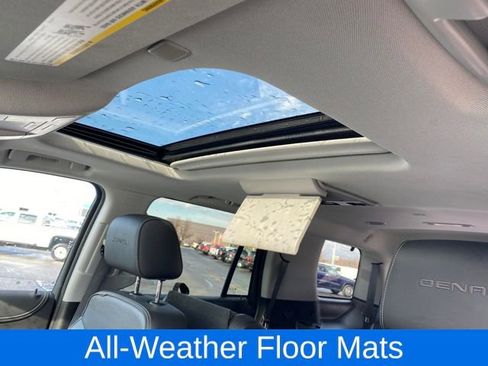 Certified 2019 GMC Yukon Denali w/ Open Road Package image 15