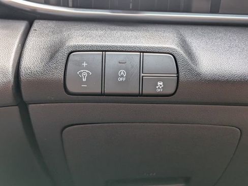 Used 2024 Hyundai Elantra SE image 26