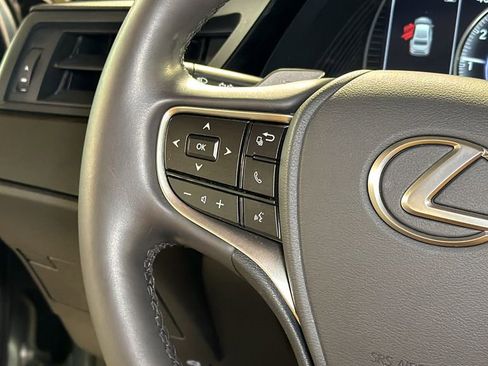 Certified 2022 Lexus ES 350 w/ Premium Package image 19