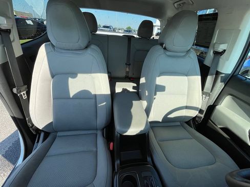 Used 2022 Chevrolet Colorado W/T w/ WT Convenience Package RWD image 27