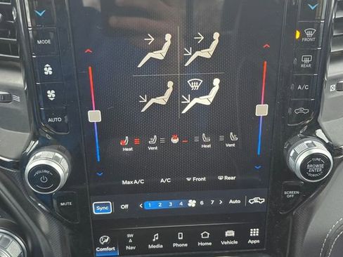 Used 2022 RAM 1500 Limited w/ Body Color Bumper Group image 25