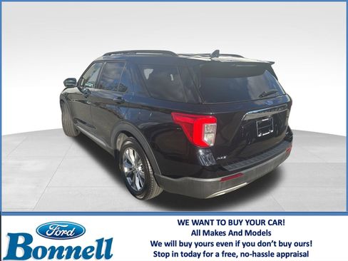 Used 2020 Ford Explorer XLT w/ Equipment Group 202A image 3