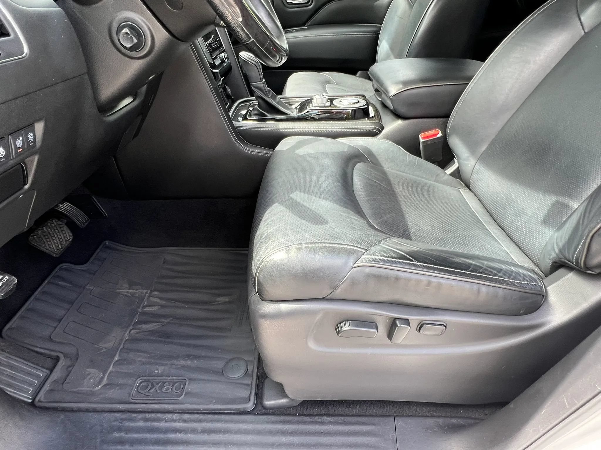 Used 2020 INFINITI QX80 Luxe w/ Proassist Package RWD image 5