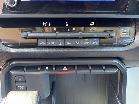 Used 2024 Toyota Tundra SR5 w/ SR5 Convenience Package AWD/4WD image 20