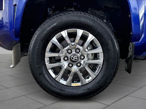 Certified 2024 Toyota Tacoma Limited w/ Limited Package (LT) image 11