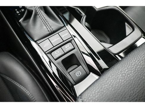 Used 2026 Toyota Camry XSE FWD image 39