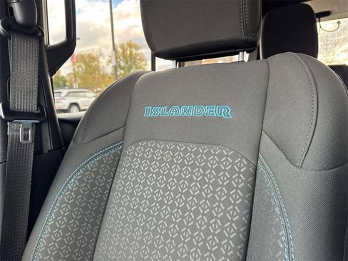 Used 2021 Jeep Wrangler Unlimited Islander image 23