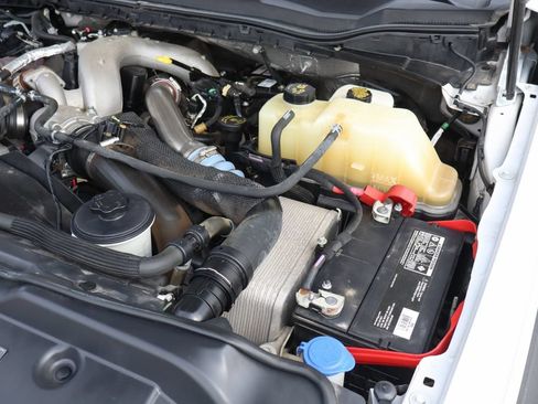 Used 2022 Ford F550 2WD Crew Cab Super Duty w/ Power Equipment Group image 15