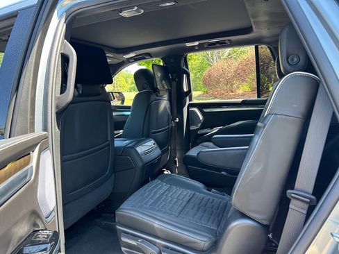 Used 2025 Cadillac Escalade Sport Platinum w/ LPO, Floor Liner Package AWD/4WD image 48