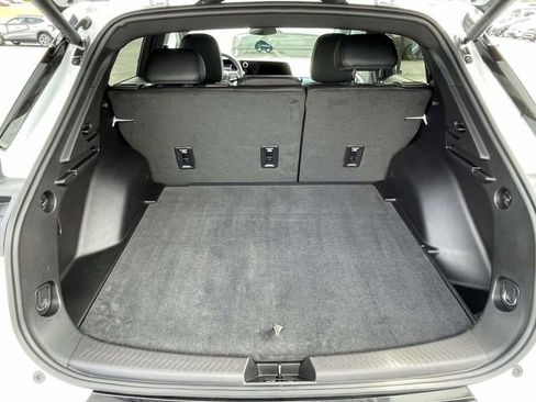 Certified 2025 Chevrolet Equinox EV LT image 10