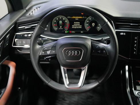 Used 2023 Audi Q7 2.0T Premium w/ Towing Package AWD/4WD image 29