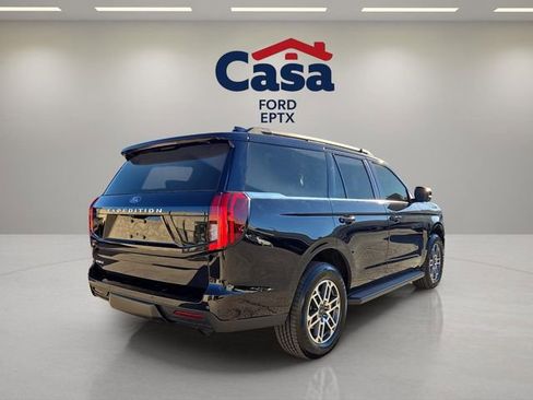 Used 2025 Ford Expedition Active image 3