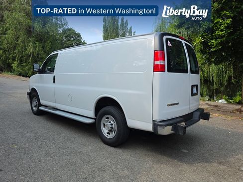 Used 2024 Chevrolet Express 2500 w/ Driver Convenience Package RWD image 8