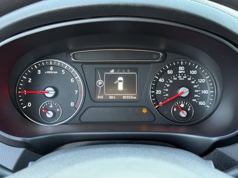 Used 2018 Kia Sorento LX image 27