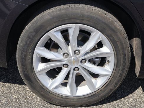 Used 2023 Chevrolet Malibu LT image 4