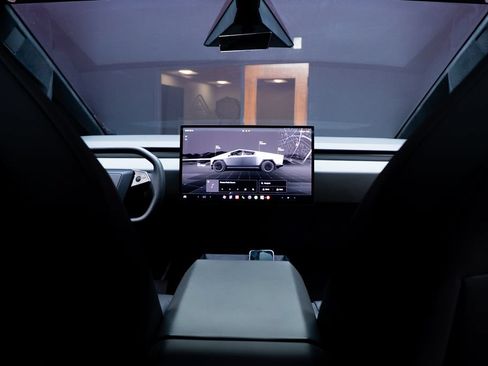 Used 2026 Tesla Cybertruck AWD Crew Cab image 45