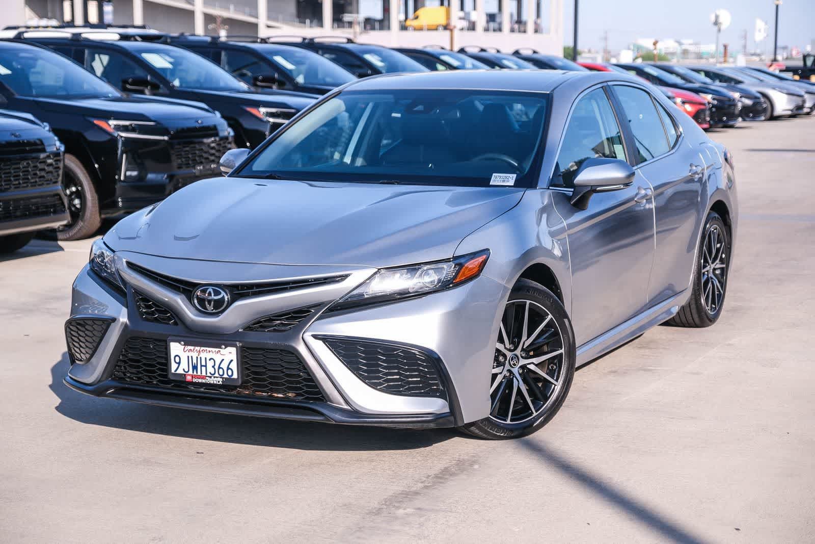 Certified 2024 Toyota Camry SE FWD image 1