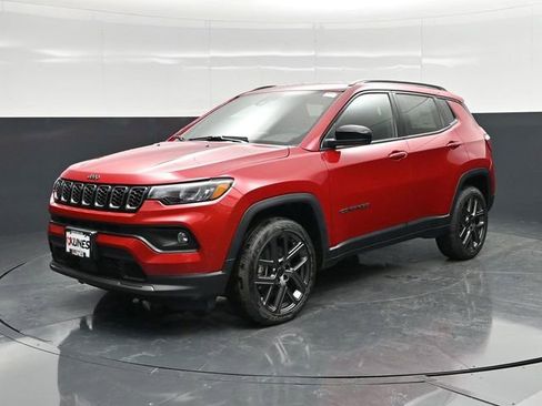 New 2026 Jeep Compass Altitude image 3
