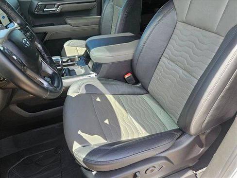 Used 2024 Chevrolet Silverado 1500 ZR2 w/ Technology Package image 15