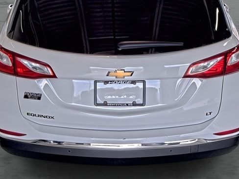 Used 2020 Chevrolet Equinox LT FWD image 11