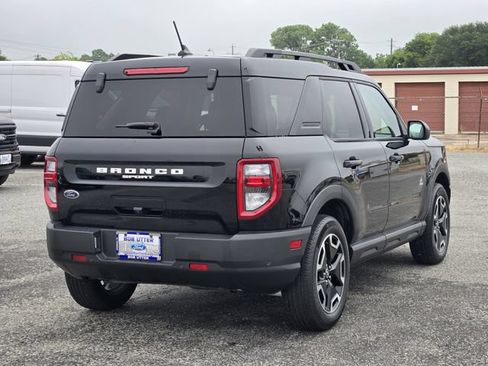 Certified 2024 Ford Bronco Sport Outer Banks w/ Tech Package AWD/4WD image 7