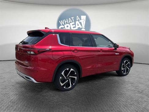 New 2025 Mitsubishi Outlander SEL image 7