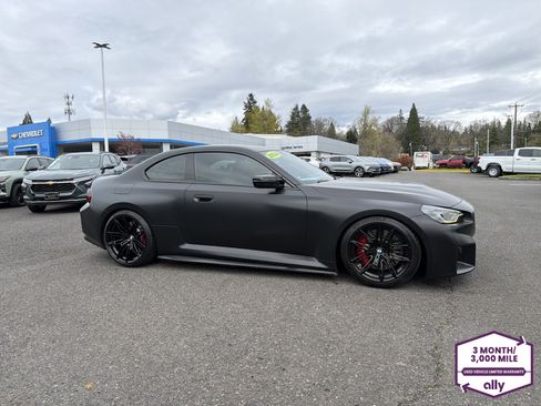 Used 2024 BMW M2 w/ Lighting Package image 7