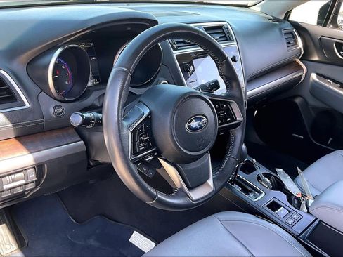 Used 2019 Subaru Outback 2.5i Limited w/ Popular Package #2 image 17