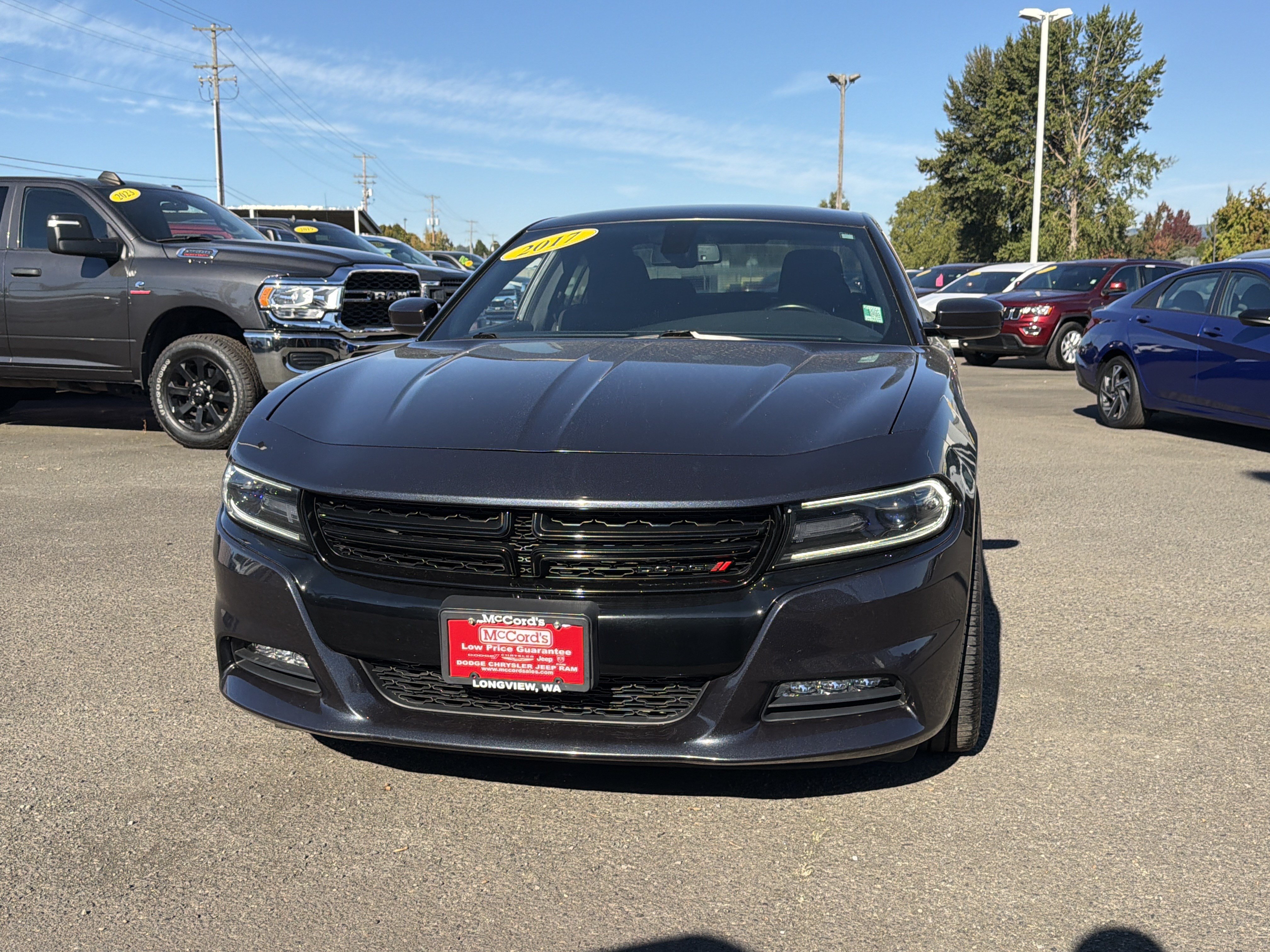 Used 2017 Dodge Charger R/T RWD image 8