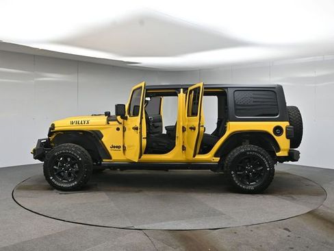 Used 2021 Jeep Wrangler Unlimited Sport image 39