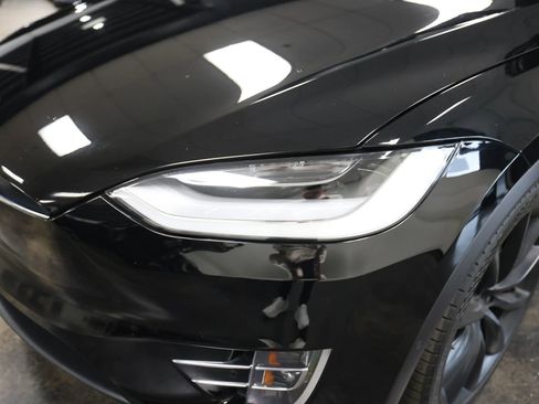 Used 2020 Tesla Model X image 14