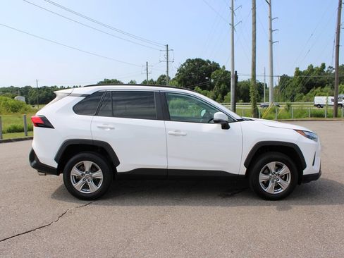Used 2023 Toyota RAV4 XLE w/ Convenience Package FWD image 16