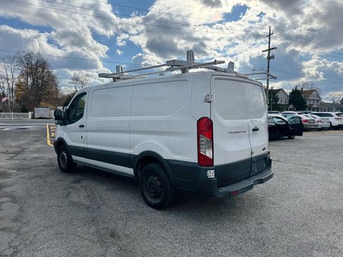 Used 2017 Ford Transit 250 250 3dr SWB Low Roof Cargo Van image 17
