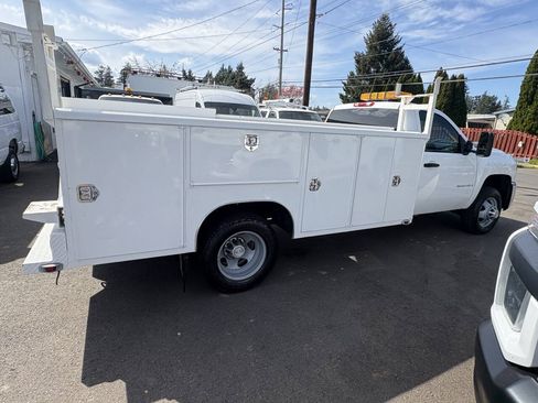 Used 2009 Chevrolet Silverado 3500 W/T RWD image 14