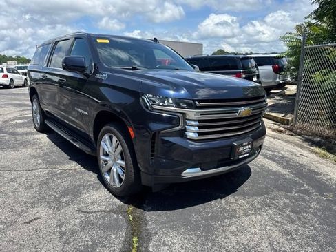 Used 2023 Chevrolet Suburban High Country AWD/4WD image 1