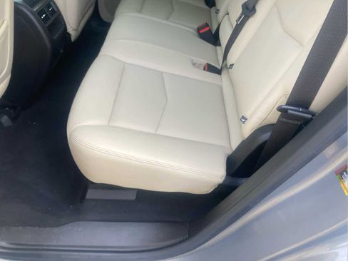 Used 2018 Cadillac XT5 AWD image 20