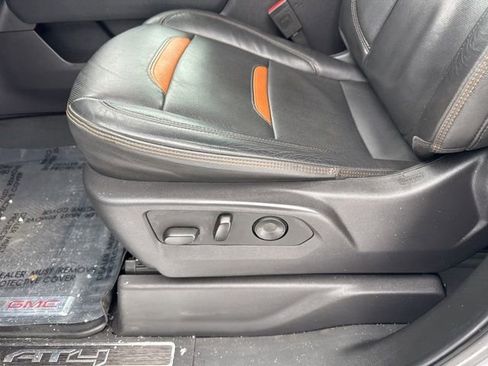 Used 2024 GMC Sierra 1500 AT4 w/ AT4 Premium Package image 25