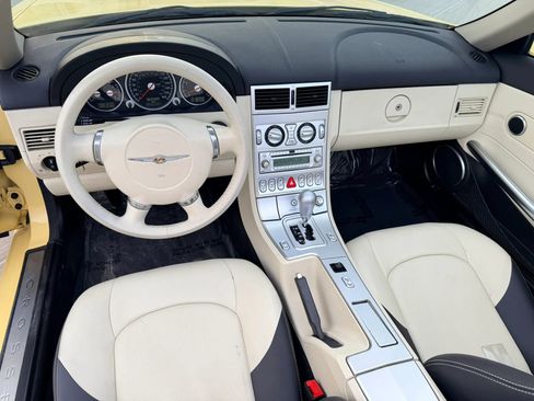 Used 2005 Chrysler Crossfire Limited RWD image 14