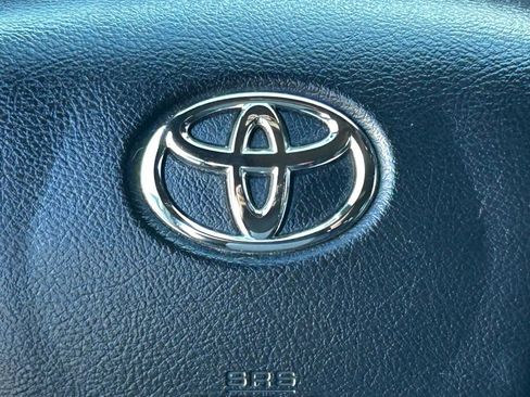 Used 2022 Toyota Tacoma TRD Off-Road w/ Technology Package image 23