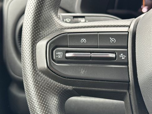 Used 2023 Chevrolet Colorado Trail Boss w/ Technology Package image 35