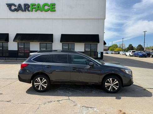 Used 2018 Subaru Outback 2.5i Limited AWD/4WD image 17