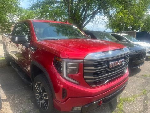 Used 2023 GMC Sierra 1500 AT4 w/ AT4 Preferred Package AWD/4WD image 5