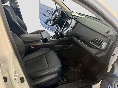 Used 2025 Subaru Outback Limited AWD/4WD image 30