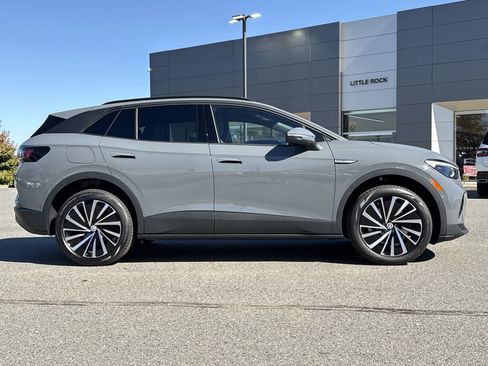 New 2025 Volkswagen ID.4 Pro AWD/4WD image 6