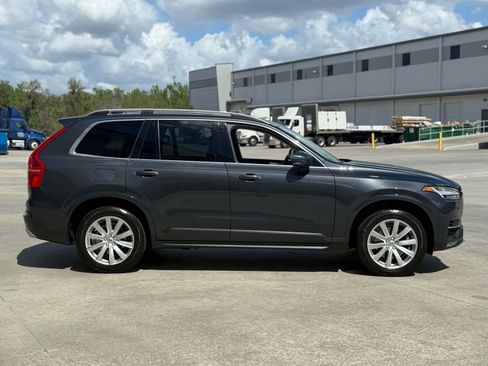 Used 2016 Volvo XC90 T6 Momentum w/ Momentum Plus Package image 6