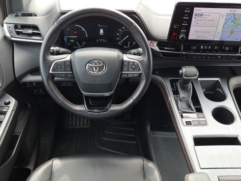 Certified 2021 Toyota Sienna XSE AWD/4WD image 15