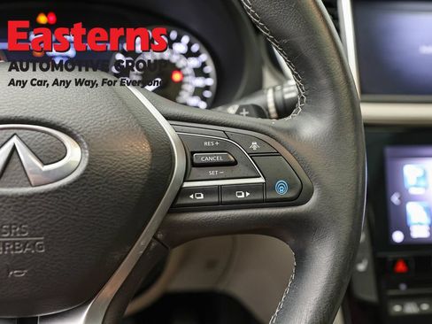 Used 2023 INFINITI QX50 Luxe AWD/4WD image 16